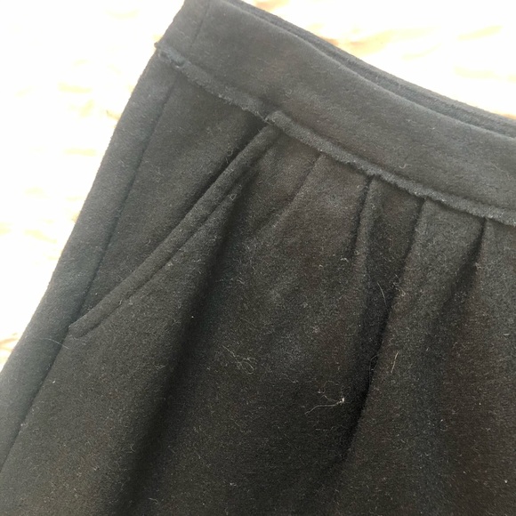 Banana Republic wool skirt excellent condition - Picture 6 of 8